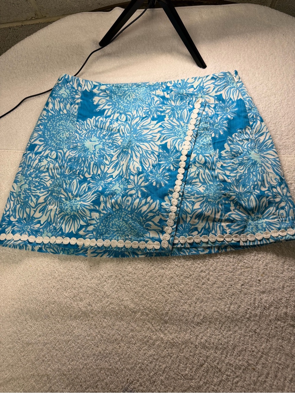 Lily Pulitzer “Lion in the Sun” print Madison skort  with Decorative Trim size 4